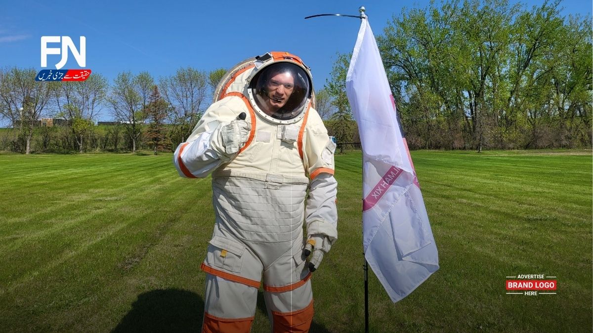 Josh Universe analog astronaut and science communicator during astronaut training